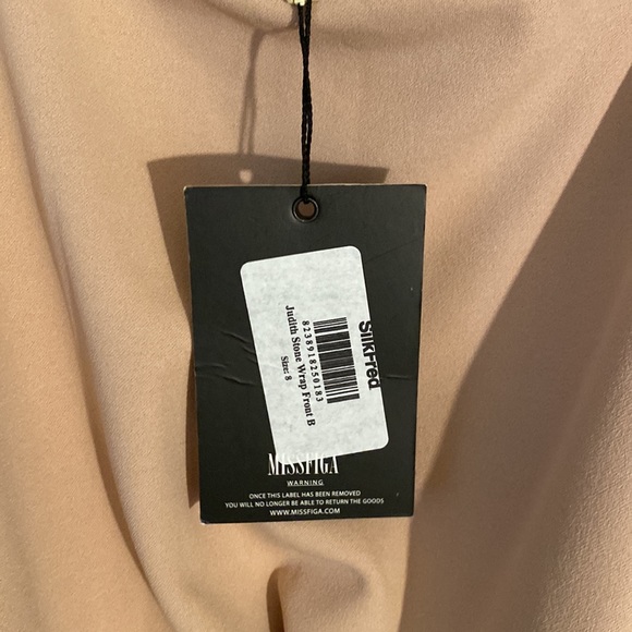 Dress - Picture 3 of 3